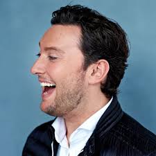 Lees al het officiële nieuws over en door tino martin op zijn website tinomartin.com. Tino Martin On Twitter Tino Martin Kerst Medley In The Round Live In De Ziggo Dome 2018 Https T Co G4ykhxngrm Via Youtube