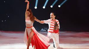 Könnte christina luft (30) uns bitte verraten, wie sie das macht? Let S Dance Tour Oliver Pocher Beleidigt Seine Tanzpartnerin Stern De