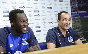Everton confirmed the departure of manager roberto martinez with immediate effect on thursday. Romelu Lukaku Must Deliver For Everton Says Boss Roberto Martinez After 28m Deal Daily Mail Online