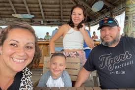 Fundraiser for LeAndra Arias by Dennis J. Geshel : Dennis M. Geshel's  Children's Fund