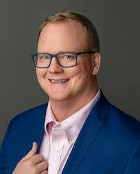 Roger Gaskill's Instagram, Twitter & Facebook