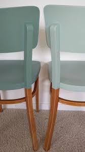 Custo Des Chaises Et Des Tabourets Recouverts De Tissu Jungle Fabrics Jungles And Trends