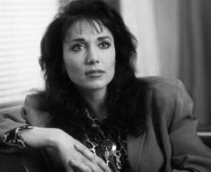 Essential: Small Screen Noir: Hunter