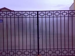 Garduri Grilaje Si Porti Metalice Din Teava Rectangulara Si Fier Forjat Confectii Metalice Bucuresti Outdoor Decor Outdoor Metal