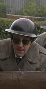 Keeping Up Appearances" Looking at Properties (TV Episode 1993)