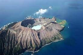 Notarzt john bonning beschreibt in der neuseeländischen zeitung new zealand herald die dramatische situation aus dem krankenhaus. Vulkanausbruch Auf White Island Wie Gefahrlich Ist Abenteuer Tourismus In Neuseeland Weltwunderer