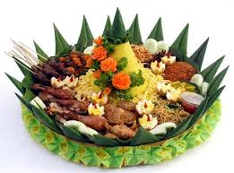 Hukum selamatan untuk orang yang meninggal dunia. Tumpeng Untuk Selamatan Istana Catering