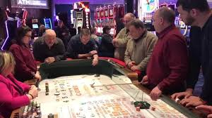 It's a word board game which requires minimum two to maximum of four players. Layoff Notices Sent To 5 200 Ny Casino Workers Including Resorts World