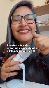 Aprende espanhol comigo e entende cada detalhe das tuas playlists latinas 💜