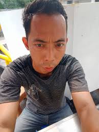 Jangan malu punya cwok pedagang ataupun cwok kuli bangunan