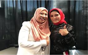 Beliau mula meraih kemasyhuran sebagai finalis hero remaja 2011/2012 dan terkenal menerusi peranan sebagai watak utama sebagai dalam drama playboy itu suami aku sebagai raja. Fattah Amin No Thank You Sherry Ibrahim