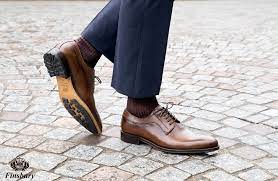 Bexley habille l'homme avec des chaussures et des vêtements de qualité à prix unique. Chaussures Derby Pour Homme Selection De Derbies