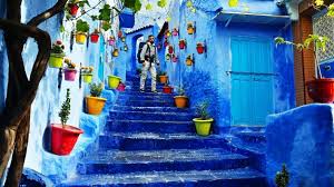 تتميز مدينة شفشاون الواقعة في شمال المغرب العربي بسيطرة اللون الأزرق على بيوتها ذات التصاميم المميزة وتعتبر المدينة الأكثر زرقة في العالم Painting Art Blue