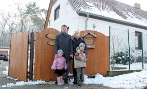 Kto w związku z koronakryzysem pracuje zdalnie w domu, za każdy dzień pracy w ten sposób otrzyma ulgę podatkową w wysokości 5 euro. Mieszkania W Niemczech Tansze Niz W Polsce Ceny Mieszkan W Niemczech