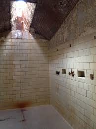 Prison Shower Lugares