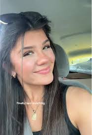 Lea Kaminski's Instagram, Twitter & Facebook