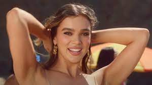 Hailee Steinfeld Gets Sultry In A Retro Bikini