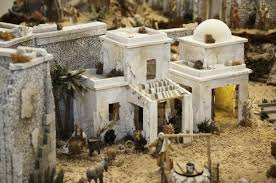 Presepe mignon, presepe in miniatura lavorato a mano, campana natività mignon in terracotta, vetro e legno. Presepe Fai Da Te Per Natale