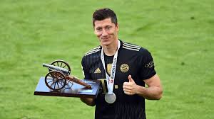 Discover more posts about robert lewandowski, and lewandowski. Goldener Schuh Fur Robert Lewandowski Br24