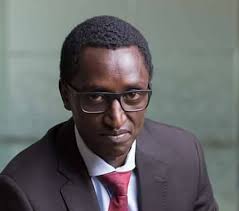 As I'm a Western Highlander,,,For my observation around the city of Mt  Hagen. The big group of young men called the Youths of Mt Hagen city.. 1.OL  DISPLA CITY YOUTH MI LUKAIM