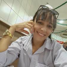 Leandra Mendes's Instagram, Twitter & Facebook