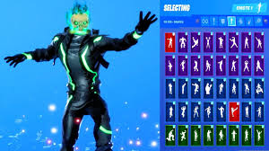 Most players tend to pull their gliders early when they drop from the bus so they can land in locations that are far from the bus route, but it would take a while to get there. New Fortnite Eternal Voyage Glowing Flame Skull Skin Showcase With All Dances Emotes S10 Outfit Youtube