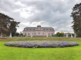 Chateau And Park Chateau Garden Park Chateaubenrath Benrath History Dusseldorf Schloss Schlosspark Geschichte Pink Clouds Park Schlosspark Schloss