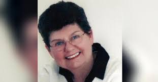 Berta Baxter's Instagram, Twitter & Facebook