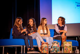 Facebook gives people the power to share and makes the world more open and connected. Autorenlesung Seite 2 Konrad Adenauer Gymnasium