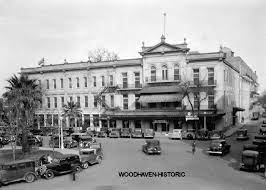 Haunted Houses Of The American South Menger Hotel San Antonio Texas San Antonio Tx Haunted Places San Antonio Texas