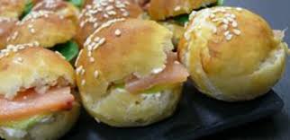 Les recettes d'apéritif dinatoire vont des innombrables manières de faire des verrines, aux toasts les plus savoureux et originaux ; Des Recettes Originales Pour Vos Aperitifs Dinatoires Une Excellente Facon De Passer Une Bonne Soiree En Famille Ou Entre Amis