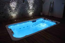 C'est à vous de choisir ! L Installation D Un Spa De Nage Interieur Exterieur Encastre Pose