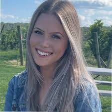 Leanne Gerrard's Instagram, Twitter & Facebook