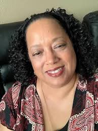 The Strange Creature: A Folktale From Zimbabwe: Robertson, Petra E,  Robertson, Francisco: 9798586080844: Amazon.com: Books