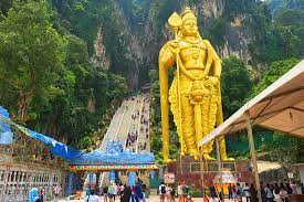 Agama ini meyakini kekuatan alam berasal dari para dewa dan dewi. Tempat Ibadah Umat Hindu Di Malaysia Ulasan Gua Batu Batu Caves Malaysia Tripadvisor