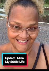 Erica Wall's Instagram, Twitter & Facebook