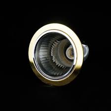 Jenis lampu untuk interior pada zaman ini sangat beragam. Perbedaan Lampu Downlight Vs Lampu Panel