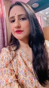 reena.rana.1654700 looking preety