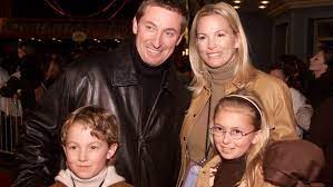 Paulina gretzky is the great one's daughter and she's 30 years old. The Untold Truth Of Paulina Gretzky