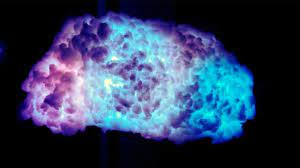 diy deko hangelampe basteln bastelidee mit watte bunte wolkenlampe leuchtende wolke check more at http di wolkenlampe bastelideen wohnung innenarchitektur