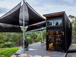 Junges Paar Baut Ein Tiny House Das Nur 55 000 Euro Kostet Und Trotzdem Ein Luxustraum Ist Business Insid Tiny House Movement Micro Haus Kleine Hauser Bauen
