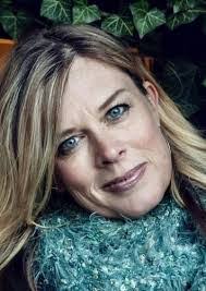 Michelle Dyson's Instagram, Twitter & Facebook