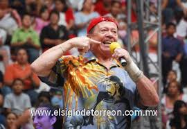 Chabelo has participated in more than thirty motion pictures and recorded more than thirty musical albums. Divierte Chabelo A Familias Laguneras Fotos De El Siglo