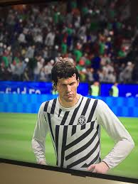 Eric cantona, ashley cole, petr cech, samuel eto'o, fernando torres, philip lahm, ferenc puskás, bastian schweinsteiger, davor suker. Prime Matthaus Ig Face Fifa