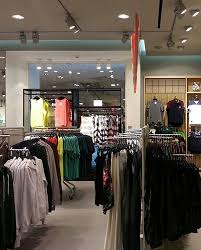 Harvey norman nu sentral apple display unit clearance sale from 22 october 2020 until 25 october 2020. H M Nu Sentral Des Wood Malaysia