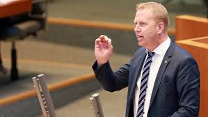 Social gatherings are completely banned. Herr Scholz Wo Bleibt Die Bazooka Fur Die Friseure Cdu Landtagsfraktion Nordrhein Westfalen