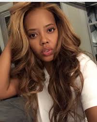Black And Blonde Weave Hair Going Going Blonde Qlovebug Yummyextensions Yummyextensions Yummygirl Blonde Weave Light Hair Honey Brown Hair