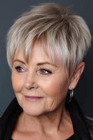 Martha Scribner's Instagram, Twitter & Facebook