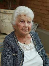 Família de sr. Fausto Campedelli e dona Elza. Filhos: Isaura, Fausto Filho,  Bernadete, Nicolau, Janet, Luiz, Sebastião, Clecia, Cleuza, Lucrécia,  Henrique, Delson e Wandete. Elizabete e Zaira(falecidas). Fotos de Janet  Campedelli.