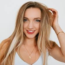 Amber Clower's Instagram, Twitter & Facebook